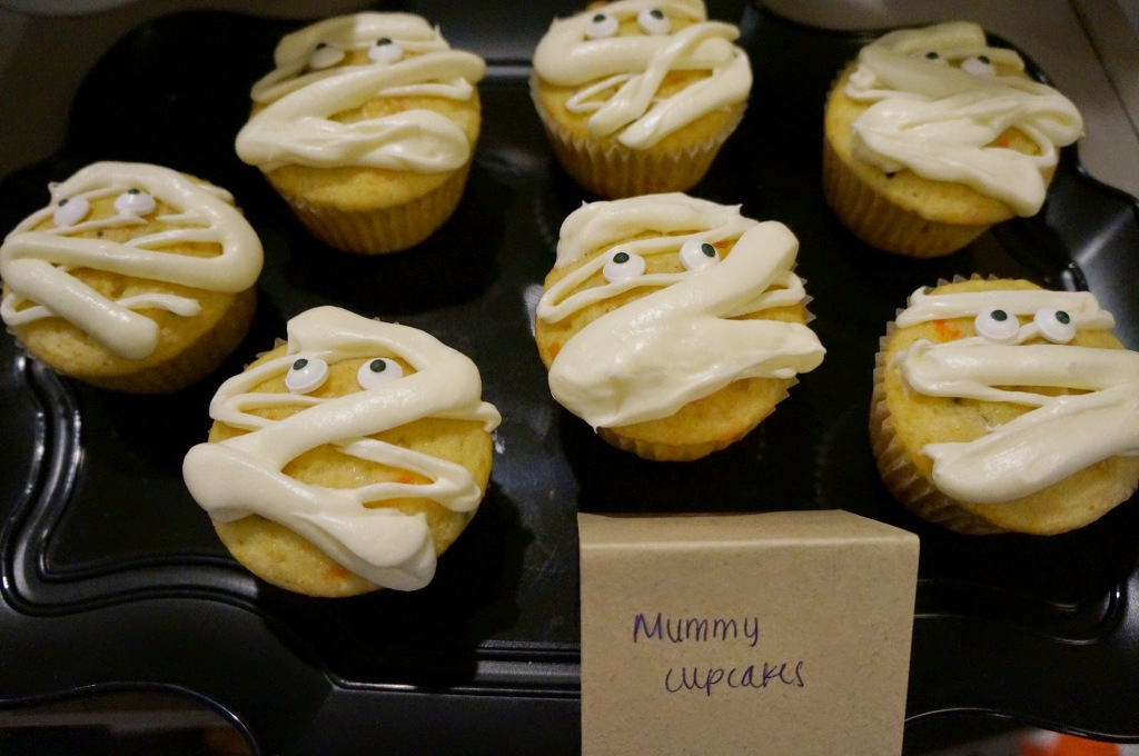 Mummy cakes